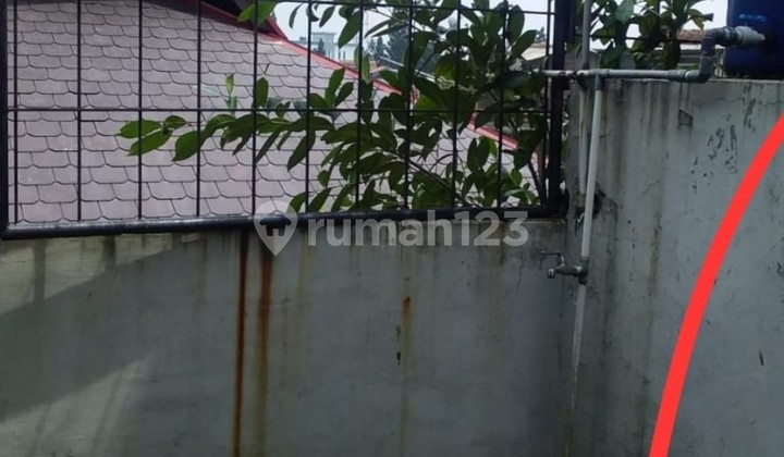 Semi-Furnished Ready-to-Occupy House in the Attractive Dago Area of Bandung City 2