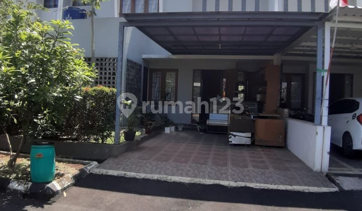 Rumah Semi Furnished Lokasi Tengah Kota di Buah Batu Bandung Rumah Semi Furnished Lokasi Tengah Kota di Buah Batu Bandung