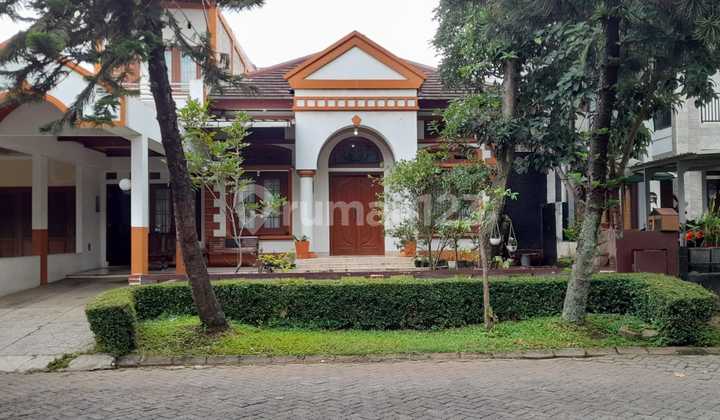 Rumah Mewah Semi Furnished di Komplek Sindanglaya Bandung Menarik Rumah Mewah Semi Furnished di Komplek Sindanglaya Bandung Menarik