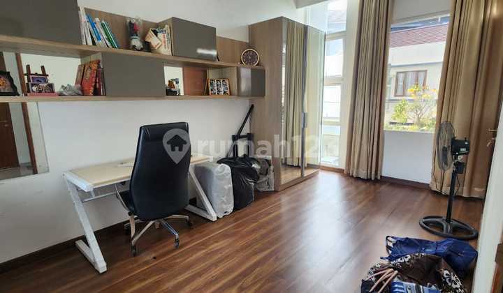Rumah Semi Furnished Lokasi Asri di Komplek Gegerkalong Bandung Rumah Semi Furnished Lokasi Asri di Komplek Gegerkalong Bandung