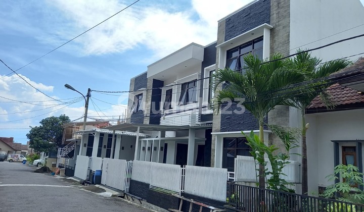 Rumah Mewah Full Furnish di Tarogong Kaler Garut Harga Nego Sampai Jadi Rumah Mewah Full Furnish di Tarogong Kaler Garut Harga Nego Sampai Jadi