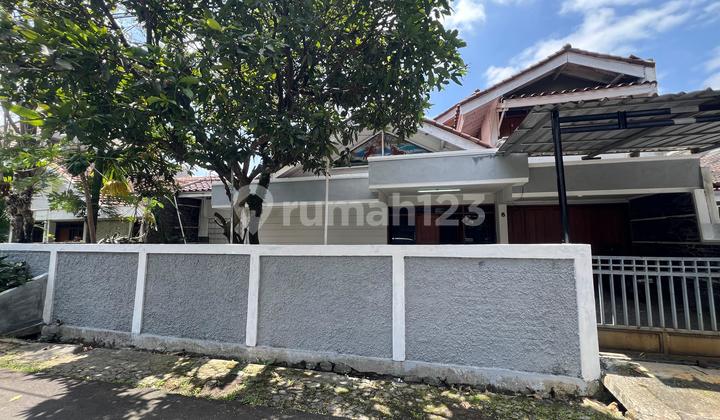 Rumah Siap Huni Lokasi Tengah Kota di Turangga Bandung Harga Menarik