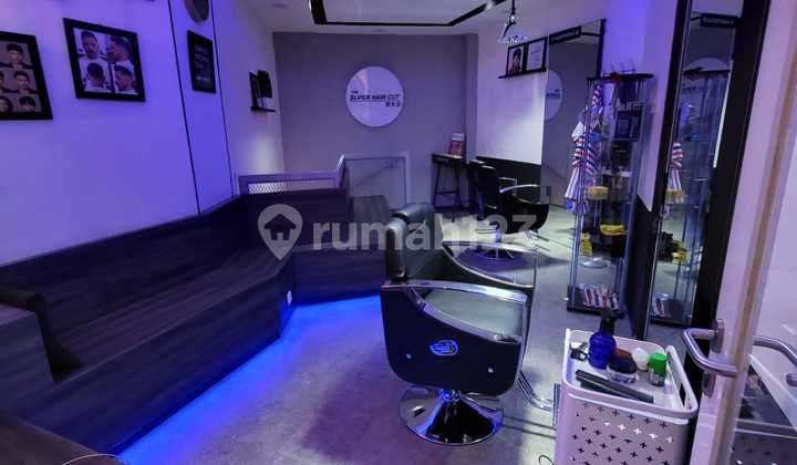 Ruang Usaha Fully Furnished Lokasi Tengah Kota di Dago Bandung