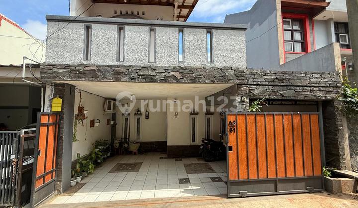 Rumah Minimalis Modern Semi Furnish di Komplek Margahayu Bandung Rumah Minimalis Modern Semi Furnish di Komplek Margahayu Bandung
