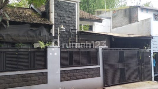 Rumah Minimalis Modern Siap Huni di Komplek Sariwangi Bandung Rumah Minimalis Modern Siap Huni di Komplek Sariwangi Bandung