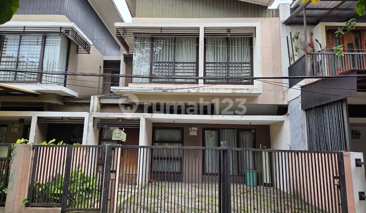 Rumah Siap Huni Lingkungan Asri di Komplek Arcamanik Bandung Menarik