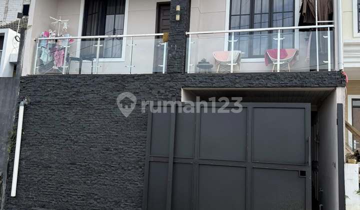 Rumah Semi Furnish Lokasi Strategis di G-Land Padalarang Bandung