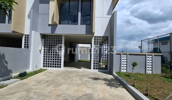 Aesthetic Ready-to-Occupy House at Podomoro Park Bandung with an Attractive Price