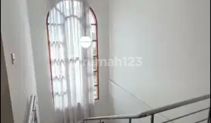 Ready-to-Live House in a Strategic Location in Central Cimahi at an Attractive Price Ready-to-Live House in a Strategic Location in Central Cimahi at an Attractive Price