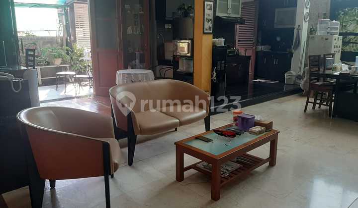 Rumah Mewah Posisi Hoek Fully Furnished di Cimahi Utara Menarik 2