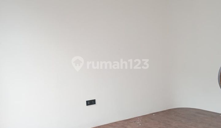 Ready-to-Occupy Aesthetic House in Turangga, Bandung City at the Best Price 2