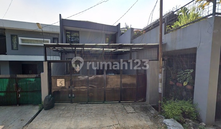 Rumah Semi Furnished Siap Huni di Komplek Buah Batu Bandung Kota Rumah Semi Furnished Siap Huni di Komplek Buah Batu Bandung Kota