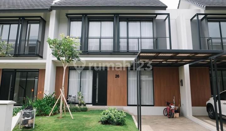 Rumah Mewah Full Furnish Lingkungan Asri di Kota Baru Parahyangan Rumah Mewah Full Furnish Lingkungan Asri di Kota Baru Parahyangan