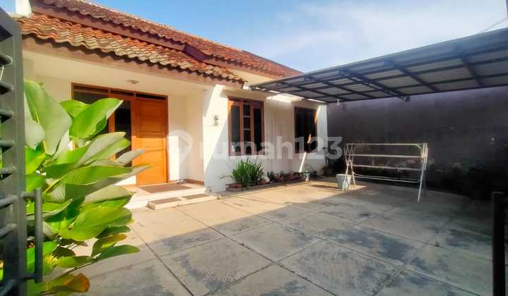 Fully Furnished Ready-to-Occupy House in Cibabat, North Cimahi, Attractive