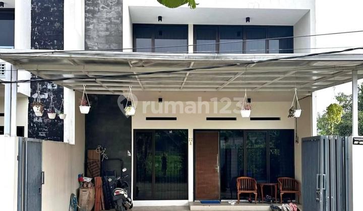 Rumah Semi Furnished di Komplek Sariwangi Bandung Harga Menarik