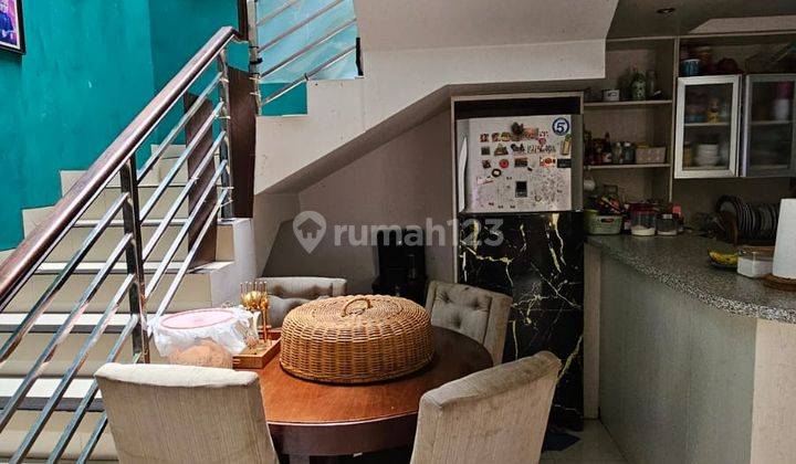 Dijual Rumah Siap Huni di Komplek Elite Gegerkalong Bandung Harga Terbaik 2