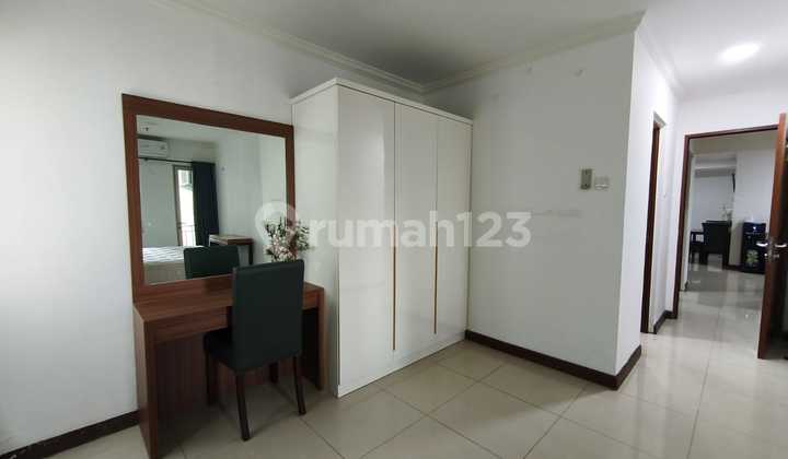 Furnished 3 BR Apartment at Galeri Ciumbuleuit 1, Price Negotiable 2
