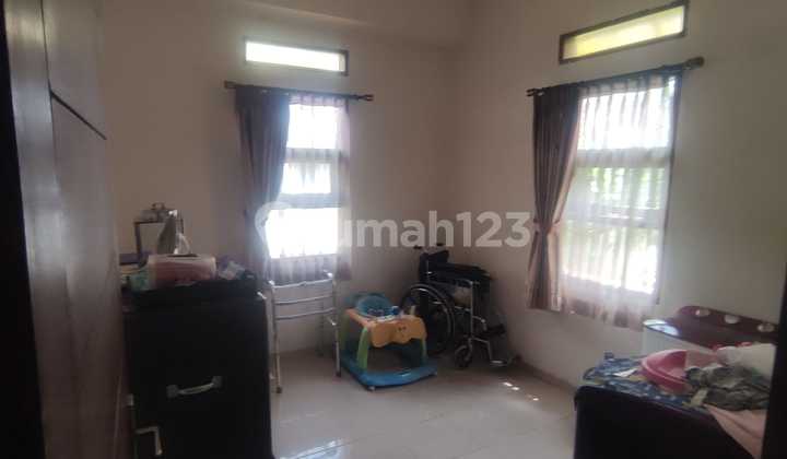 Semi-Furnished Corner House in Sariwangi, Bandung City 2