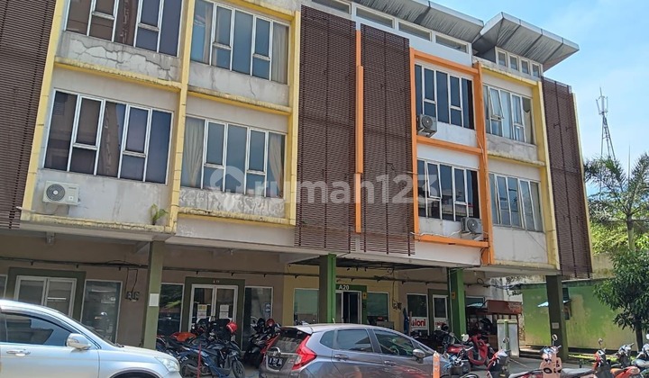 Ruko Siap Huni Lokasi Strategis di Mainroad Cicadas Bandung Harga Terbaik