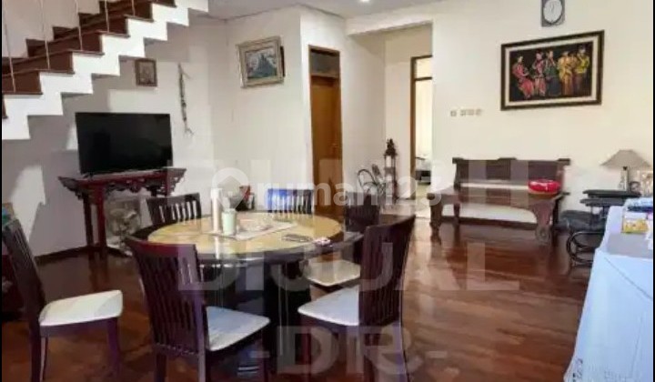 Luxury Fully Furnished House in the Elite Sukajadi Complex, Bandung City 2