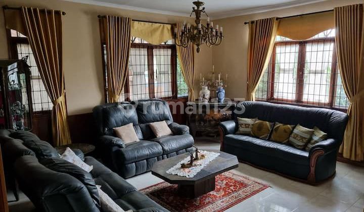 Fully Furnished House with Swimming Pool at Dago Pakar Resort 2