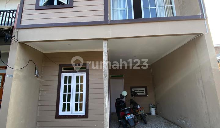 Contemporary-Style Ready-to-Occupy House in Parongpong, West Bandung Attractive Contemporary-Style Ready-to-Occupy House in Parongpong, West Bandung Attractive