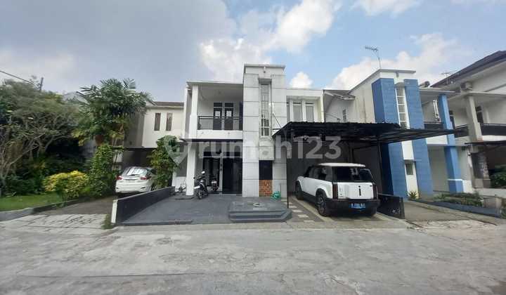 Dijual Rumah Mewah Siap Huni di Gegerkalong Bandung Kota Harga Terbaik