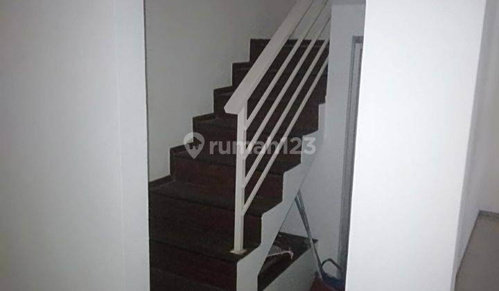 Dijual Rumah Siap Huni di Komplek Elite Setra Duta Harga Terbaik 2