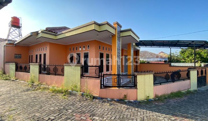 Rumah Semi Furnished Posisi Hoek di Komplek Garut Kota Harga Terbaik Rumah Semi Furnished Posisi Hoek di Komplek Garut Kota Harga Terbaik