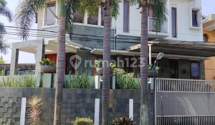 Rumah Mewah Fully Furnished di Komplek Batununggal Bandung Harga Nego Menarik