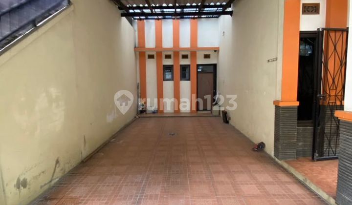 Semi-Furnished House with a Scenic Environment in Ngamprah, West Bandung 2