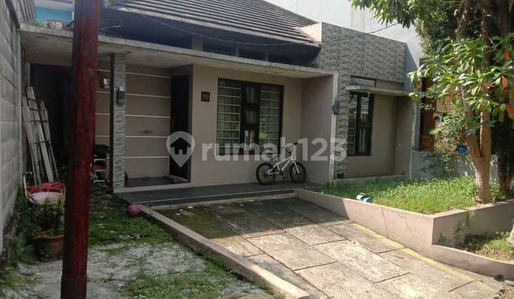 Modern Minimalist House Ready to Occupy in Cijerah Bandung City Attractive Modern Minimalist House Ready to Occupy in Cijerah Bandung City Attractive
