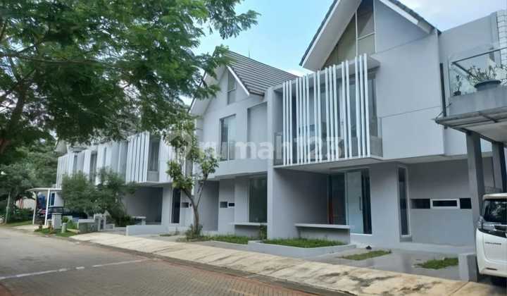 For Rent Discovery Eola Bintaro House 135/160m - 4+1 bedrooms - 2-car carport - Ready to Occupy - Near Discovery park & Future club house Rp 105 million/year negotiable 08111710202 For Rent Discovery Eola Bintaro House 135/160m - 4+1 bedrooms - 2-car carport - Ready to Occupy - Near Discovery park & Future club house Rp 105 million/year negotiable 08111710202