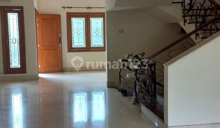 Dijual Rumah siap huni di Pondok Indah luas 550/1200m Rumah 4 lantai dengan rooftop dan basement SHM Rp 35 M nego 0811171xxxx