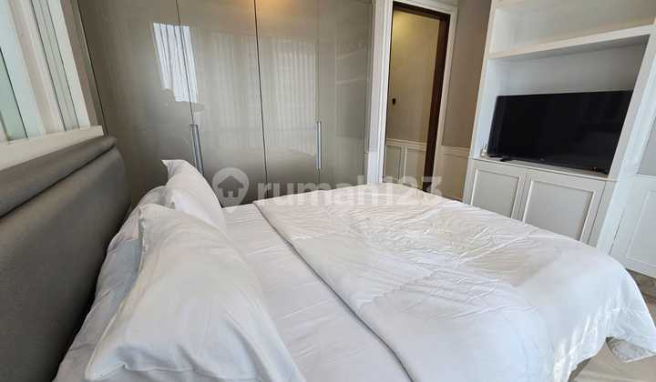 For Sale District 8 Senopati Unit 2 BR 105m Fully Furnished Best Price Guarantee- Good Invest- SHM Rp 7,6 M Ready for Viewing 0811171xxxx 2