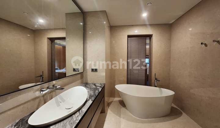 Apartement Pakubuwono Menteng 3 BR Furnished 2