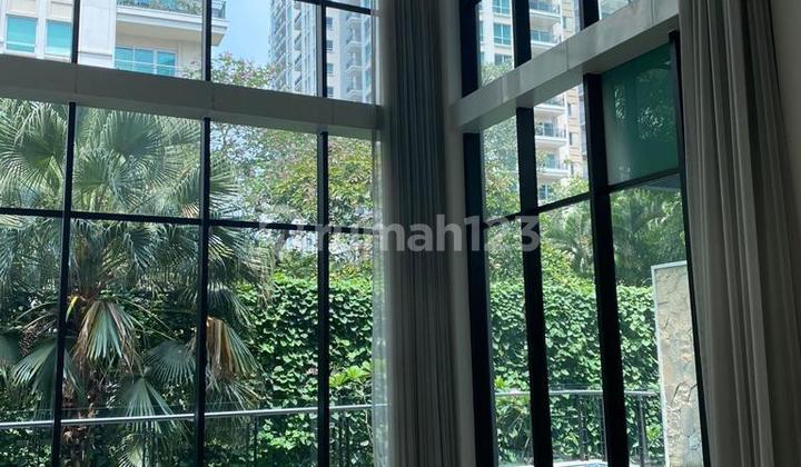 TOWNHOUSE PAKUBUWONO HOUSE 4 Bedroom 2