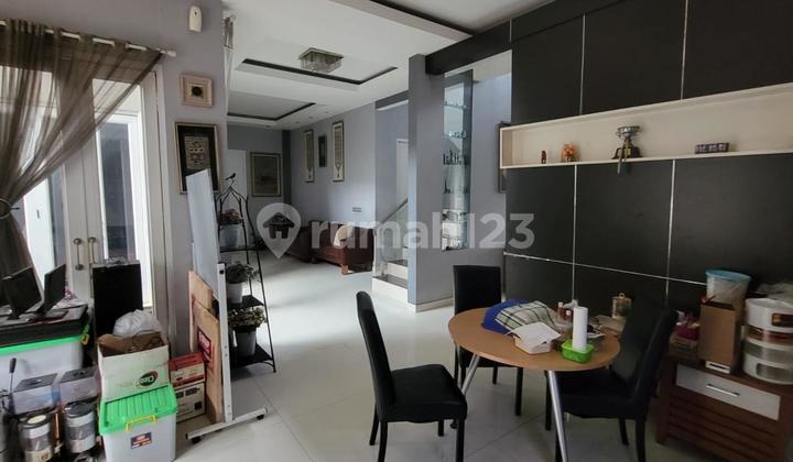 Jakarta Wing House in a secure and comfortable complex, ready to occupy, Bandung. 2