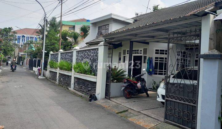 Jual Murah Rumah Strategis 2 Lt Kokoh Sekelimus Soekarno Hatta