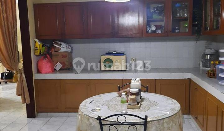 rumah di condet jakarta timur luas kolam renang  bebas banjir 2