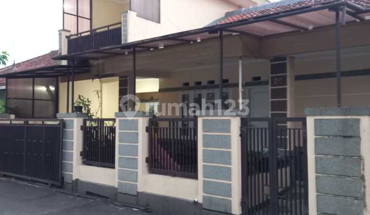 Ready-to-occupy affordable house in the Margahayu Kopo complex, Bandung, flood-free. 2