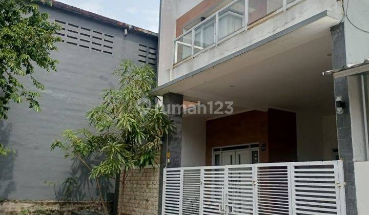 Rumah 2lt Kolam Renang Dlm Komplek Strategis Mekar Rahayu Dkt Tki 3 Bandung 2