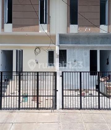 2-story new house in Rawalumbu, Bekasi, ready to occupy, flood-free 2