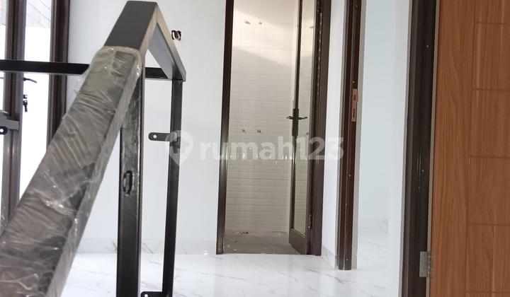 Jatiluhur Jatiasih Bekasi Scandinavian house, no flood, strategic location. 2