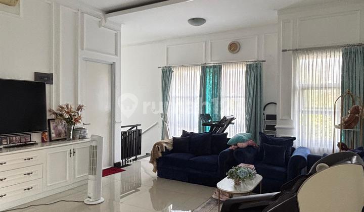 fully furnished house with swimming pool billymoon durensawit east jakarta 2