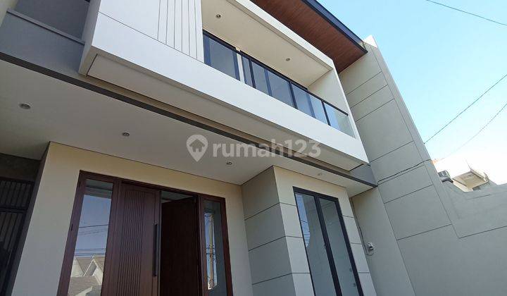 Rumah Manyar Jaya Lux 10x18 Surabaya Dkt Kertajaya Klampis Nginden Semolo Galaxi Mall Gm Its Universitas Airlangga Unair Ubaya 1