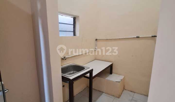 Single-Story House In Gembong Sawah Barat Kapasan Surabaya