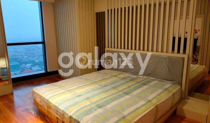 Apartemen 2 BR Furnish The Peak Surabaya Pusat 1