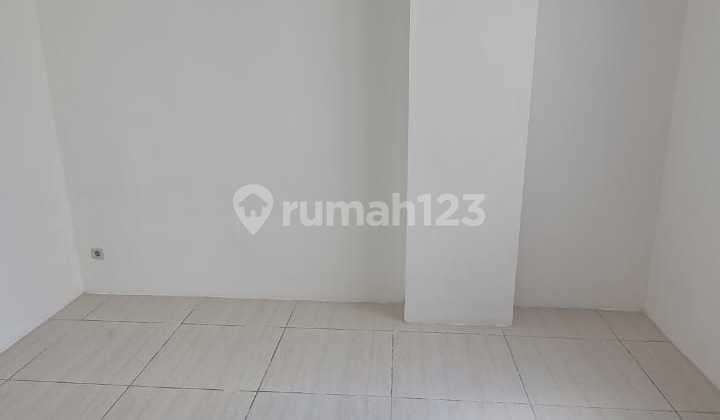 2 BR Apartment at Puncak Bukit Golf Surabaya 2 BR Apartment at Puncak Bukit Golf Surabaya