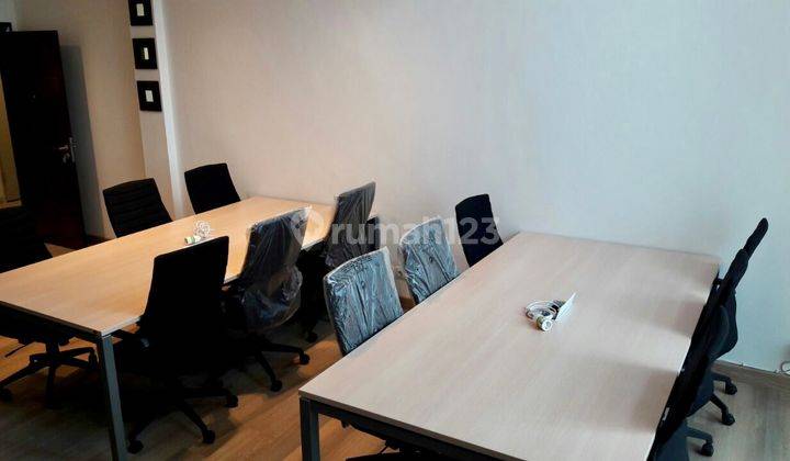  Murah Kantor Soho Residences @Central Park Tipe Avenue 96,96 m² Furnished Bagus, 140 Juta/Tahun, Central Park, Jakarta Barat 1